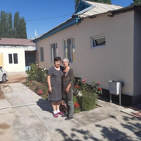 Guest House Lola Kochkor Екстериор снимка