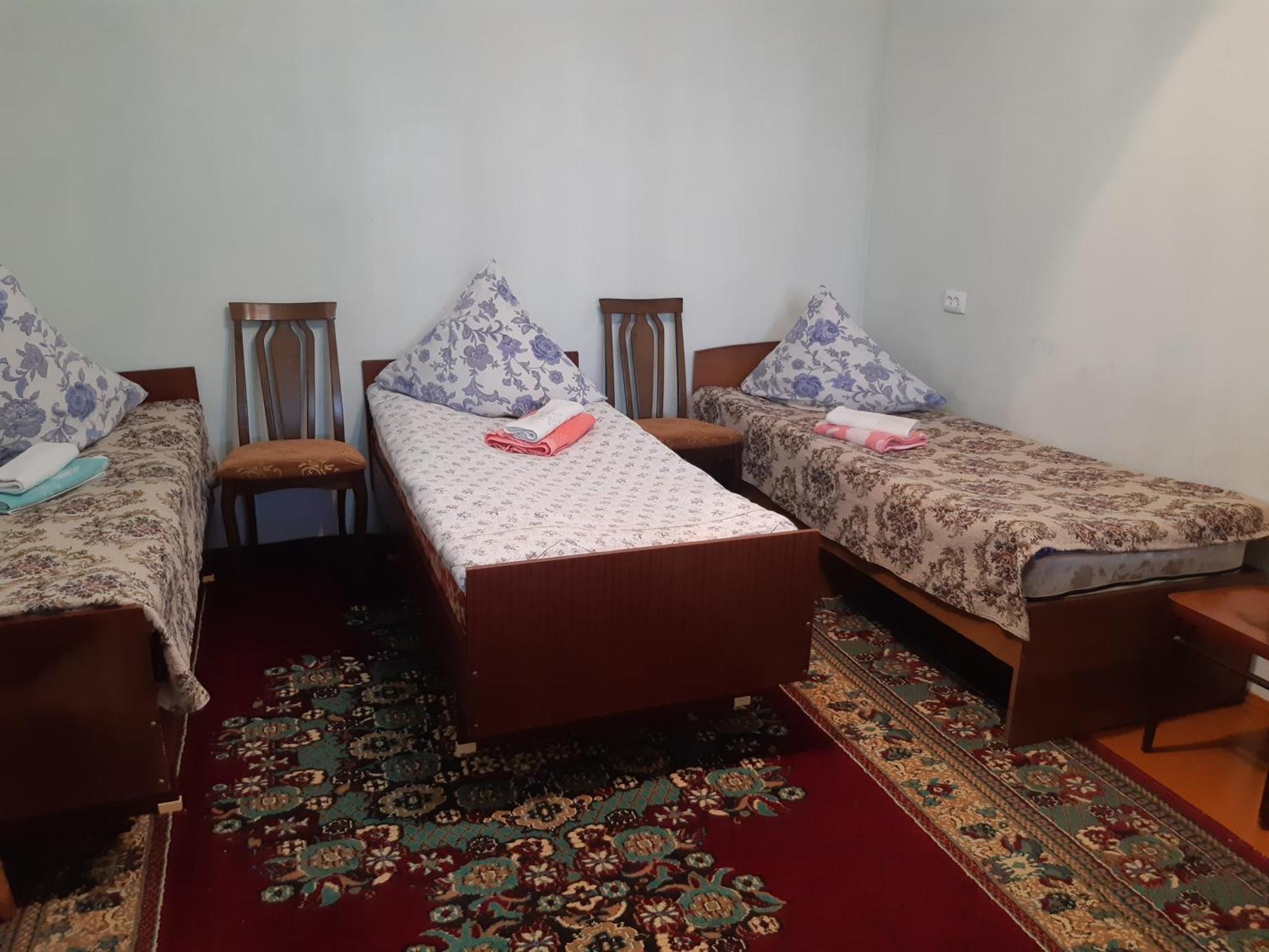 Guest House Lola Kochkor Екстериор снимка