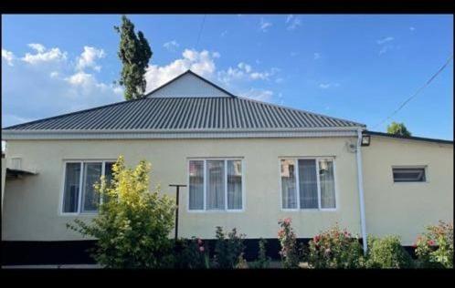 Guest House Lola Kochkor Екстериор снимка
